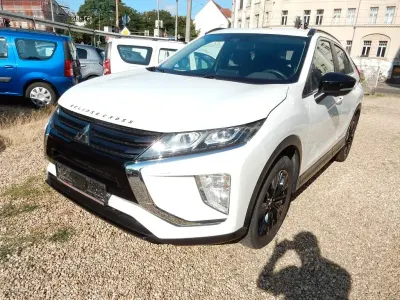Gebraucht Mitsubishi Eclipse Cross Active 148 PS (108 kW) 2019 Weiß SUV