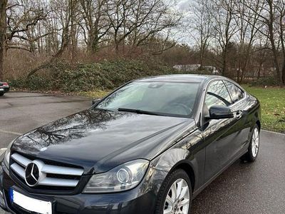 Schwarz Gebraucht 2013 Mercedes C180 Coupé | 12.500 € (Etwas zu teuer)