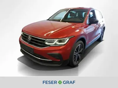 Gebraucht VW Tiguan Active 245 PS (180 kW) 2022 Kings red metallic SUV