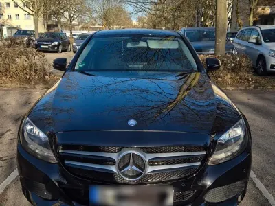 Gebraucht Mercedes C180 Edition 156 PS (114 kW) 2017 Schwarz Limousine