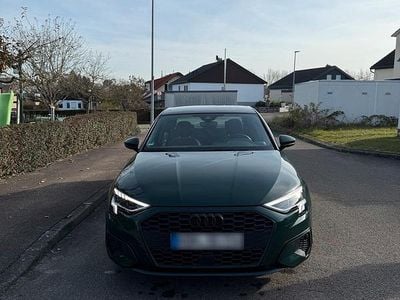 Gebraucht Audi A3 Ambiente 110 PS (80 kW) 2020 Grün Limousine
