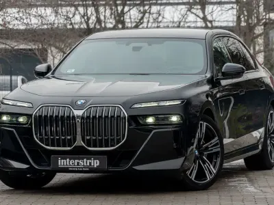 Gebraucht BMW 740 M Sport 299 PS (219 kW) 2023 Schwarz Limousine
