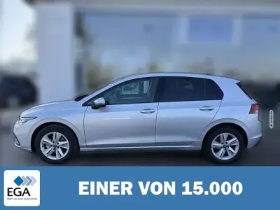 Gebraucht VW Golf VIII Active 116 PS (85 kW) 2023 Silber metallic