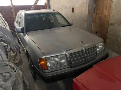 Gebraucht Mercedes E300 180 PS (132 kW) 1990 Silber Kombi