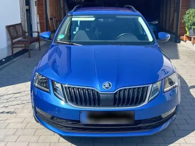 Gebraucht Skoda Octavia Soleil 150 PS (110 kW) 2020 Blau Kombi