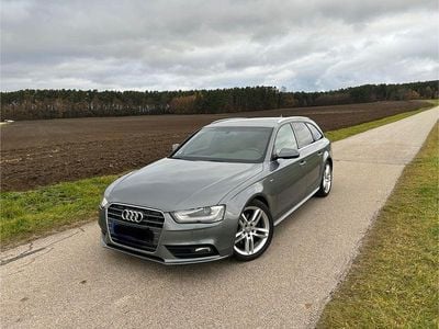 Grau Gebraucht 2013 Audi A4 S-Line Kombi | 10.000 € (Etwas zu teuer)