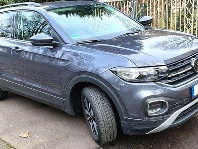 Gebraucht VW T-Cross Move 110 PS (80 kW) 2023 Grau SUV