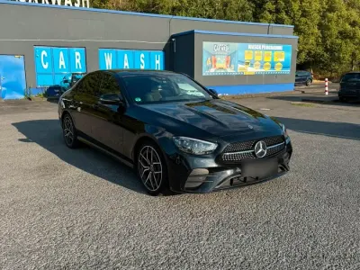Gebraucht Mercedes E200 Night 160 PS (117 kW) 2020 Schwarz Limousine
