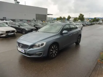 Gebraucht Volvo S60 Linje Svart 152 PS (111 kW) 2017 Blau Limousine