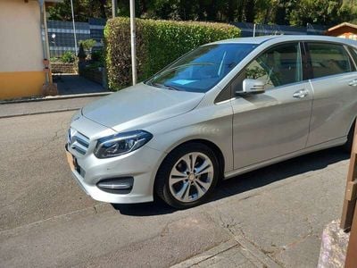 Mercedes B180