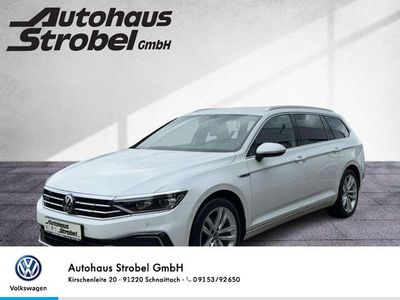 Weiß Gebraucht 2020 VW Passat GTE Kombi | 24.390 € (Teuer)