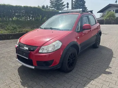 Gebraucht Suzuki SX4 Comfort 135 PS (99 kW) 2010 Rot Limousine