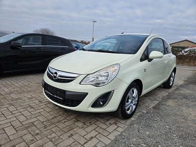 Gebraucht Opel Corsa Satellite 87 PS (63 kW) 2011 Weiß Kleinwagen