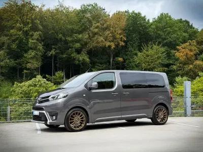 Gebraucht Toyota Proace 177 PS (130 kW) 2019 Grau Van / Kleinbus