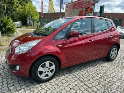 Gebraucht Kia Venga Vision 125 PS (91 kW) 2011 Rot Kleinwagen