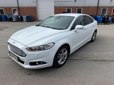 Gebraucht Ford Mondeo Titanium 179 PS (131 kW) 2017 Weiß Limousine