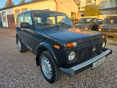 Gebraucht Lada niva 83 PS (61 kW) 2013 Grün SUV