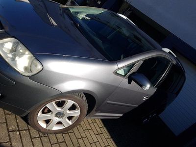 Gebraucht VW Touran 140 PS (102 kW) 2004 Grau Van / Kleinbus