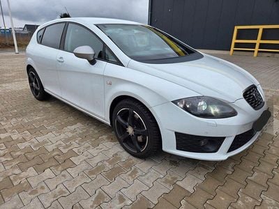 Usata Seat Leon FR 211 CV (155 kW) 2011 Bianco Utilitaria