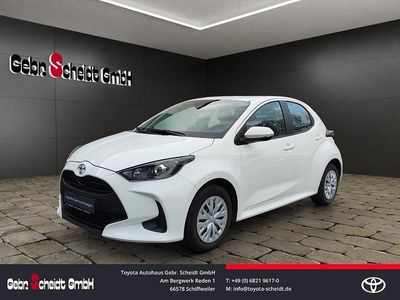 Gebraucht Toyota Yaris Basis 72 PS (52 kW) 2022 Schneeweiß Kleinwagen