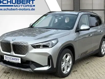Używany BMW iX1 Comfort Edition 150 kW (204 KM) 2026 Srebrny SUV