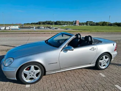 Gebraucht Mercedes SLK230 197 PS (144 kW) 2004 Silber Cabrio