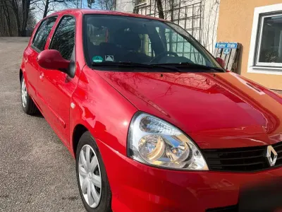 Brugt Renault Clio II 75 HK (55 kW) 2011 Rød Hatchback