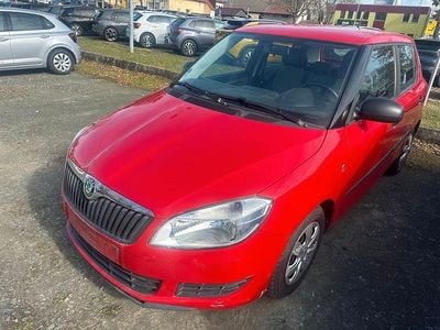 Gebraucht Skoda Fabia 69 PS (50 kW) 2012 Rot Limousine