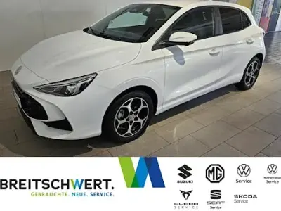 Begagnad MG MG3 Luxury 195 HK (143 kW) 2024 Vit Halvkombi