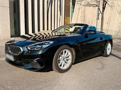 Gebraucht BMW Z4 M Sport 197 PS (144 kW) 2022 Schwarz Cabrio