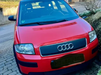 Gebraucht Audi A2 55 PS (40 kW) 2003 Rot Kleinwagen
