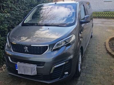 Peugeot Traveller