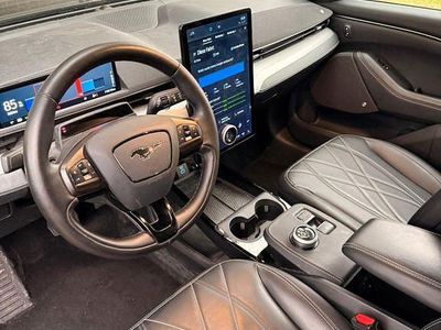 Gebraucht Ford Mustang Mach-E 216 kW (294 PS) 2021 Schwarz SUV