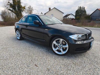 Gebraucht BMW 135 Sport Line 306 PS (225 kW) 2011 Schwarz Kleinwagen