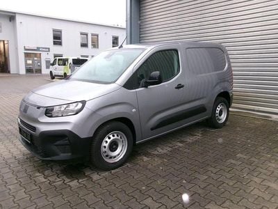 Silber Neu 2025 Fiat Doblò Van / Kleinbus | 21.944 € (Fairer Preis)
