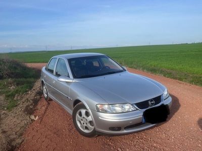 gebraucht Opel Vectra B 1.6 16V Edition 100 aus 1. Hand