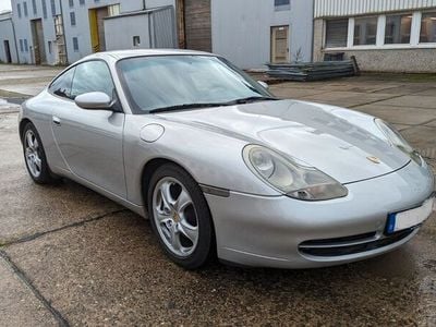 Porsche 911 Carrera