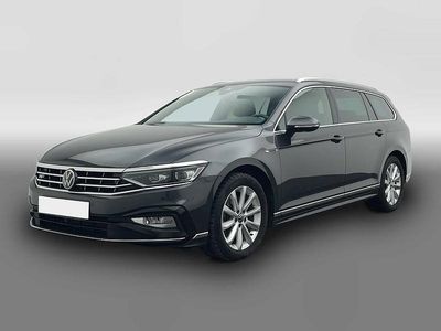 Grau Gebraucht 2023 VW Passat Elegance Kombi | 33.000 €
