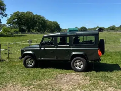 Gebraucht Land Rover Defender 122 PS (89 kW) 2007 Grün Kombi