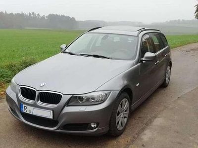 Gebraucht BMW 318 143 PS (105 kW) 2011 Silber Kombi
