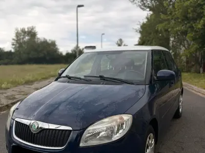 Gebraucht Skoda Fabia 75 PS (55 kW) 2009 Blau Limousine