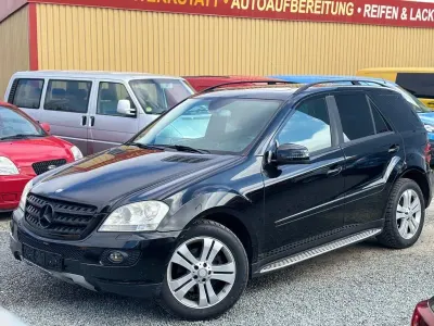 Gebraucht Mercedes ML320 224 PS (164 kW) 2005 Schwarz SUV