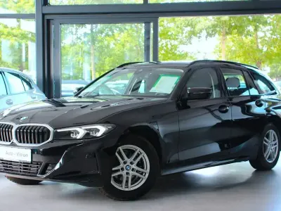 Gebraucht BMW 318 156 PS (114 kW) 2025 Schwarz Limousine