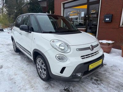 Schwarz Gebraucht 2016 Fiat 500L Trekking Van / Kleinbus | 8.690 € (Fairer Preis)