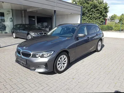Gebraucht BMW 320 Advantage 190 PS (139 kW) 2020 Mineralgraumetallic