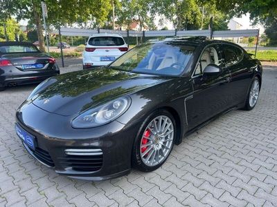 Porsche Panamera Turbo