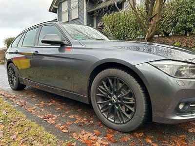 Gebraucht BMW 320 Sport Line 190 PS (139 kW) 2018 Grau Kombi