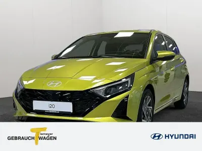 Gebraucht Hyundai i20 Trend 101 PS (74 kW) 2024 Gelb Kleinwagen
