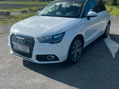 Gebraucht Audi A1 Sportback 122 PS (89 kW) 2013 Weiß Kleinwagen