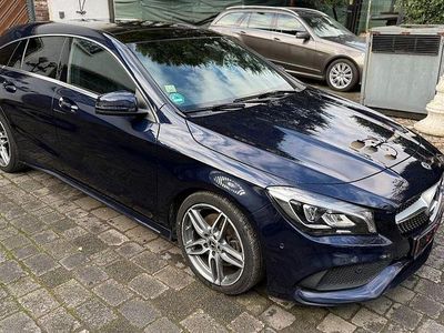 Gebraucht Mercedes CLA220 Shooting Brake AMG 170 PS (125 kW) 2018 Blau Kombi